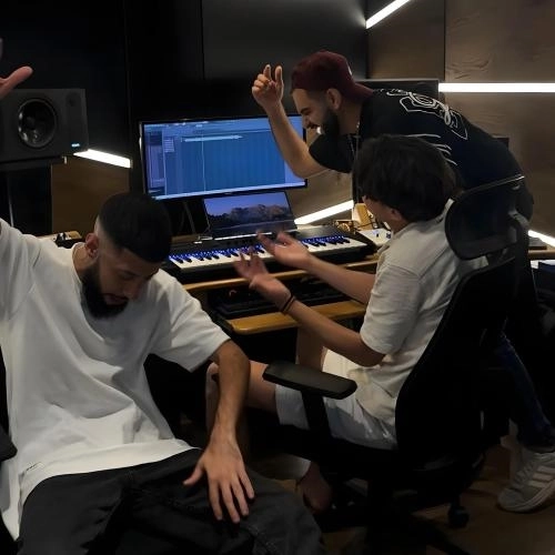 На Твоей Талии