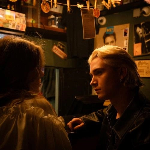 А где здесь любовь