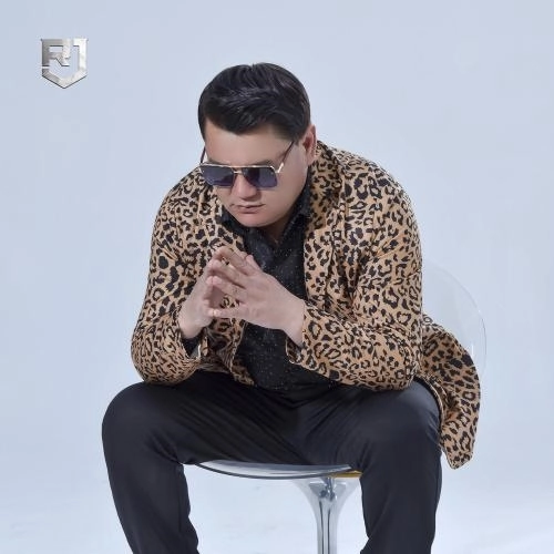 Алдадың күліп