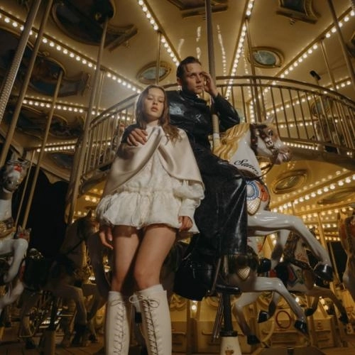 Силуэт (OST Алиса в Стране Чудес)