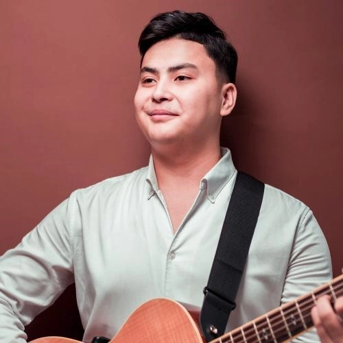 Мен бармын сенде