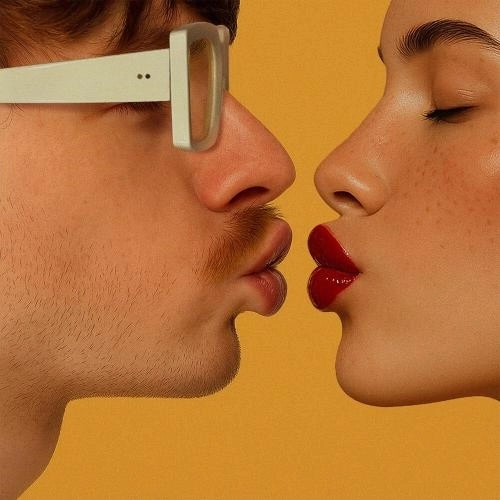 Первый наш поцелуй