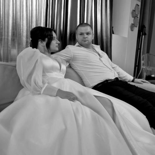 Танцует любовь